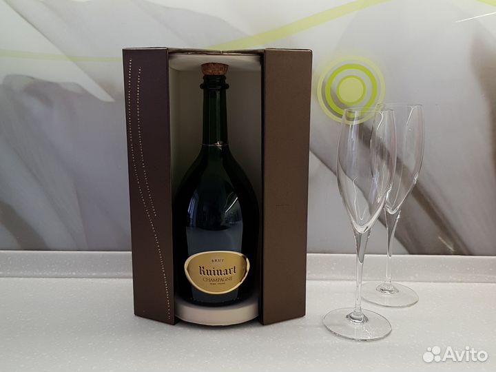 Коробка + пустая бутылка Ruinart
