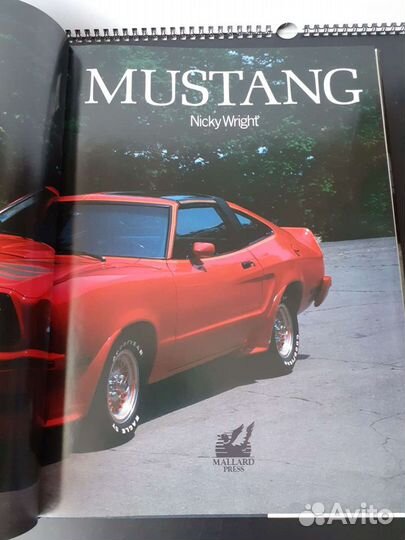 Книга Ford Mustang