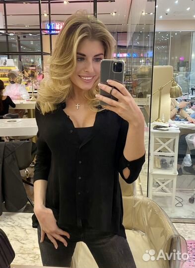 Администратор салона красоты, шоурума, хостесс