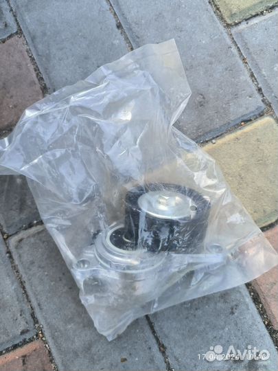 Натяжитель приводного ремня suzuki grand vitara