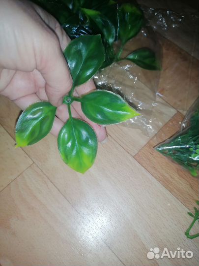 Искусственная зелень для букетов