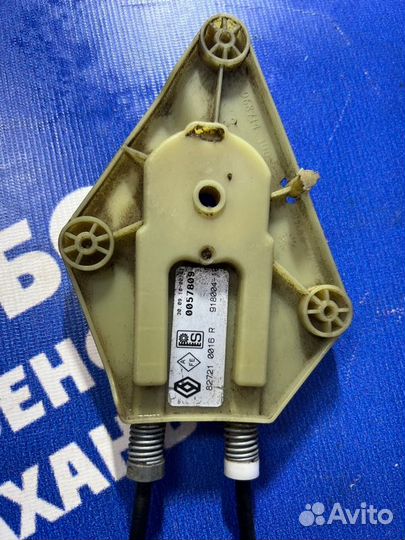 Задний левый стеклоподъёмник Renault Fluence 1