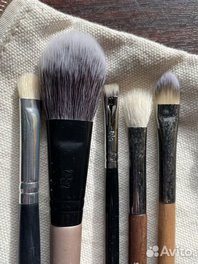 Кисти для макияжа