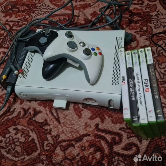 Xbox 360 + 5 игр