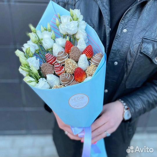 Клубника в шоколаде, Букеты с клубникой