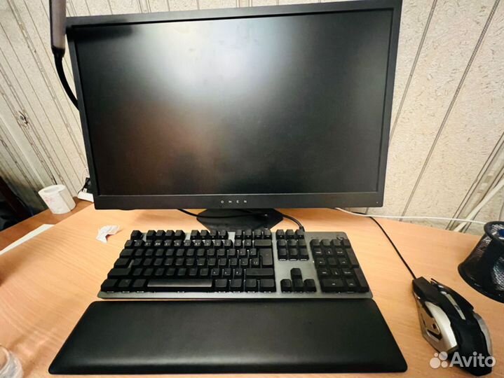 Монитор для ноутбука