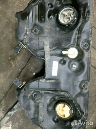 Бензобак мерседес mercedes w211 4-matic