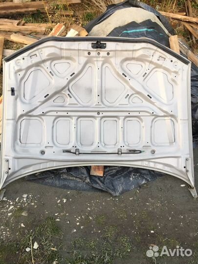 Капот Subaru forester sg5