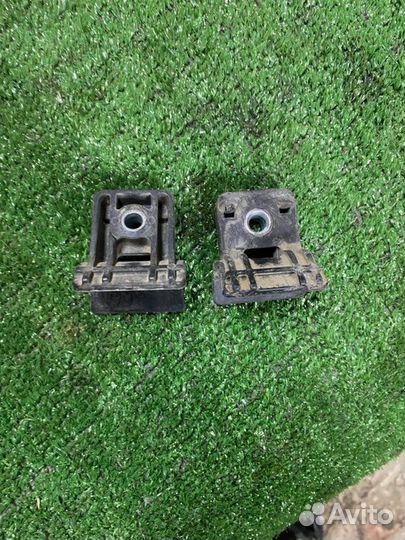 Кронштейн Chevrolet Cruze седан F16G3 2011