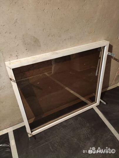 Окно алюминиевое бу 960х840