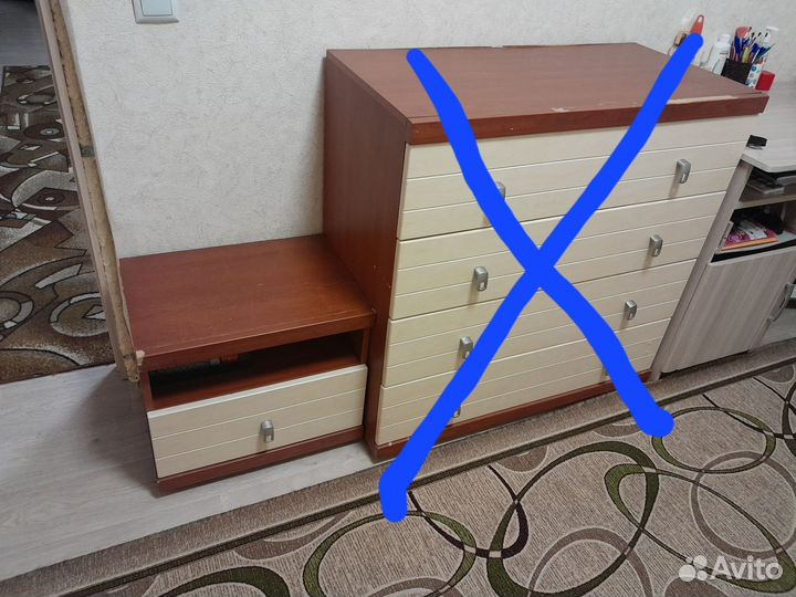 Тумбочка прикроватная