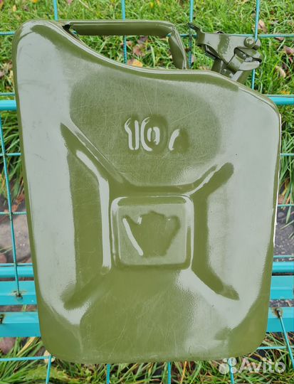 Канистра 10 литров