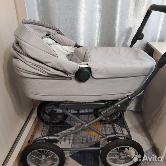 Коляска люлька inglesina sofia на шасси Ergo Bike