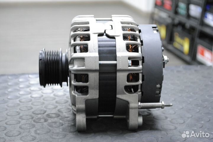 Генератор VW Passat 1.6 TDi, 2.0 TDi 180А Bosch