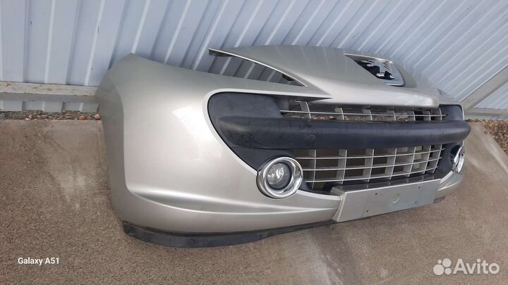 Передний бампер серый Пежо 207