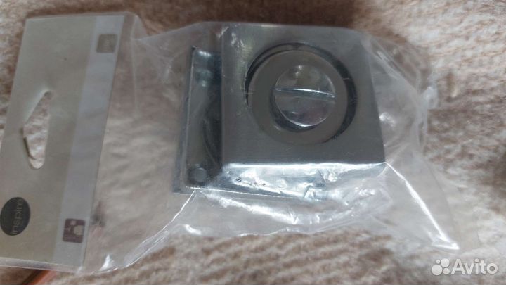 Фиксатор-вертушка для дверей