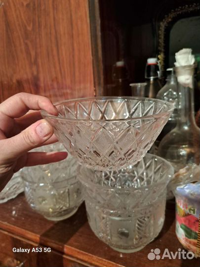 Хрустальные вазы конфетницы и тд
