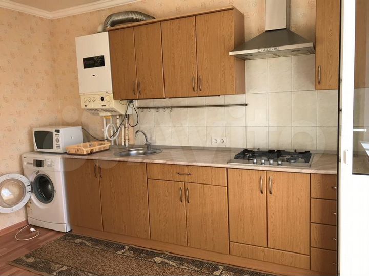 2-к. квартира, 60 м², 2/16 эт.