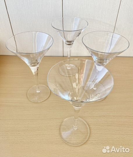 Бокалы для мартини, коктейля, вина