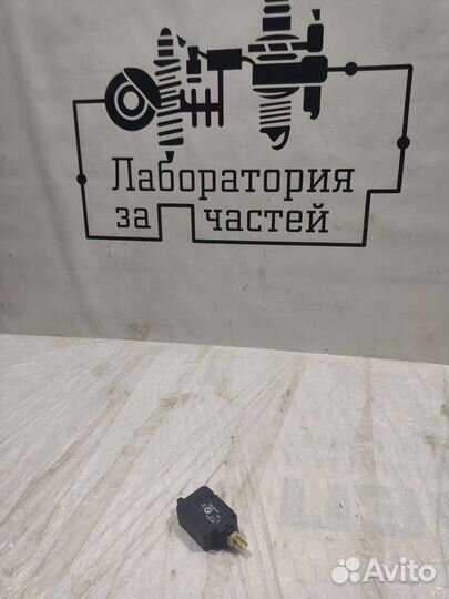 Замок лючка бензобака Range Rover Vogue L322