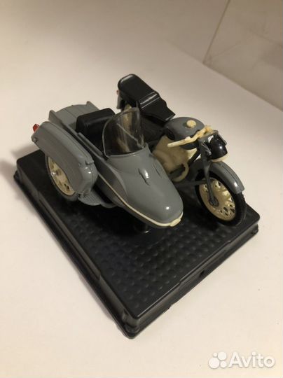 Модель мотоцикла иж юпитер Ю-2к серого цвета