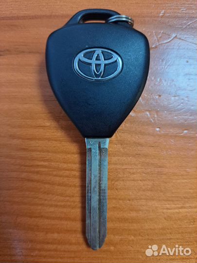 Ключ Тойота