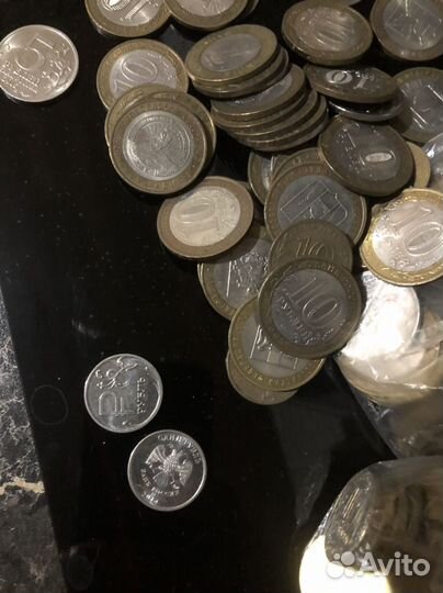 Монета 1рубль с буквой