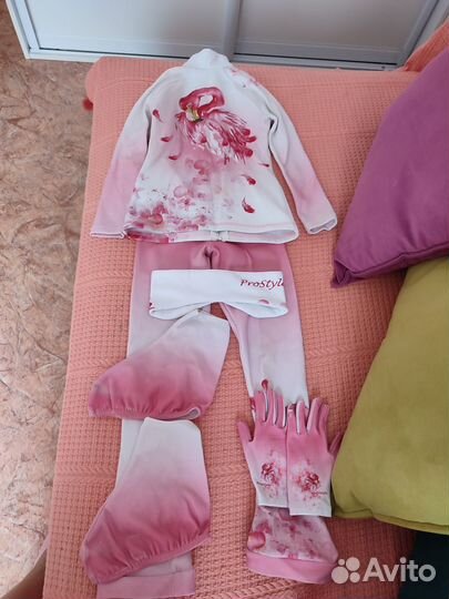 Термокостюм для фигурного катания 110