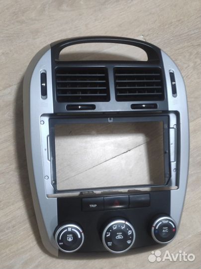 Панель управления на Kia Cerato 1 поколения