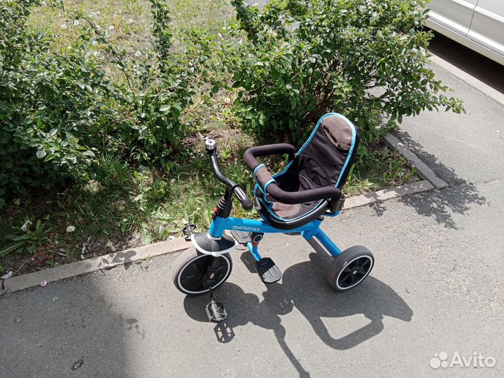 Детский трехколесный велосипед бу