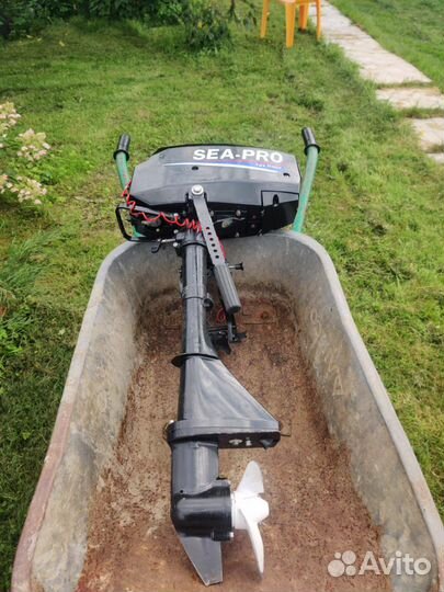 Лодка 2800 с мотором 3,5