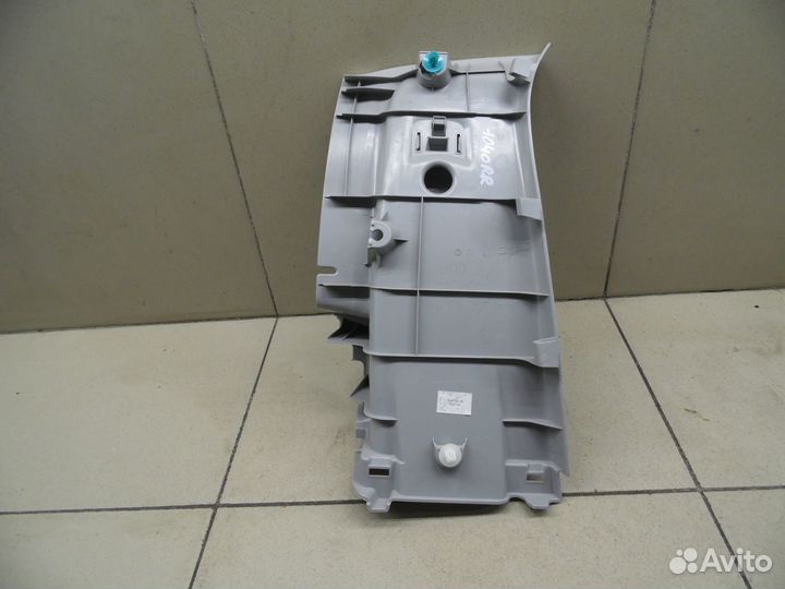 Обшивка стойки Hi Lux 2015