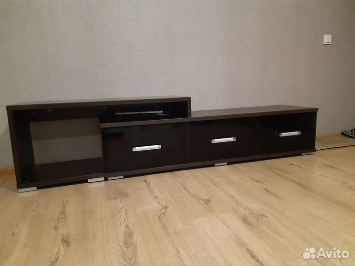 Тумба под TV