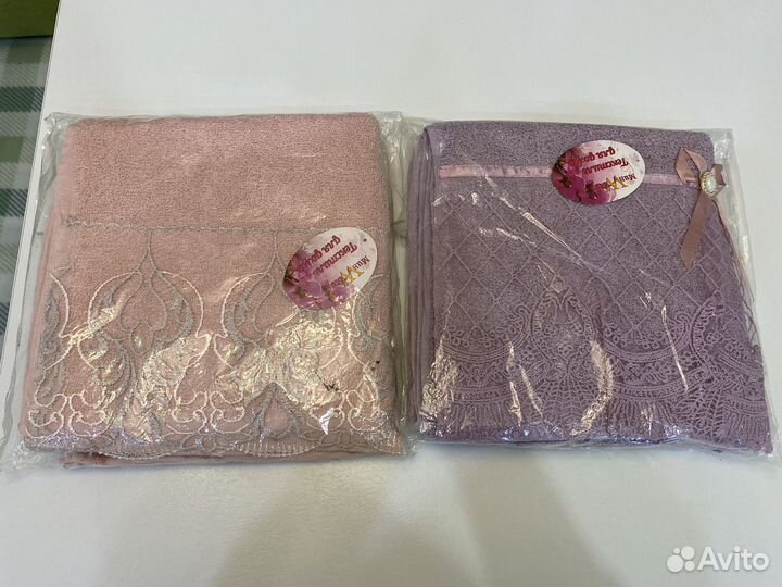 Полотенца новые, 2 шт