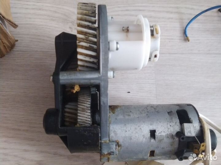 Мясорубка philis HR 2724