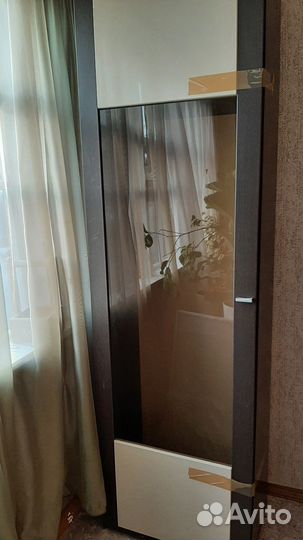 Шкаф витрина для посуды