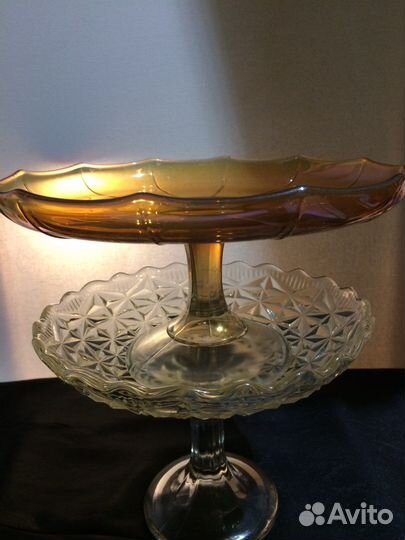 Ваза на ножке радужное стекло,ссср