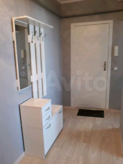 2-к. квартира, 54 м², 9/9 эт.