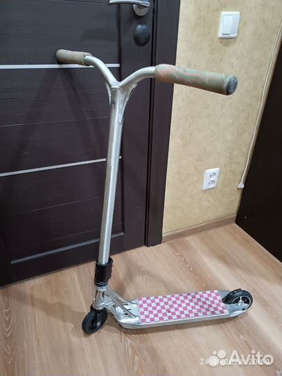 Трюковой самокат кастом