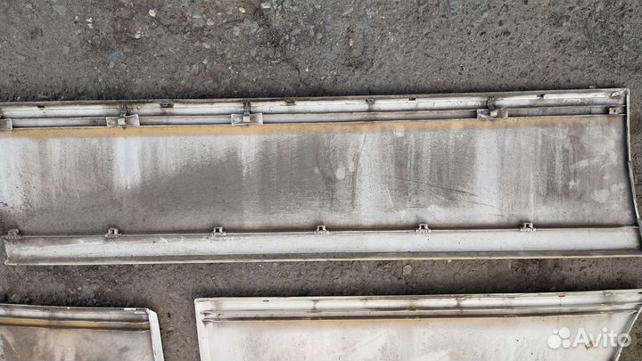 Листва Mercedes-Benz w124