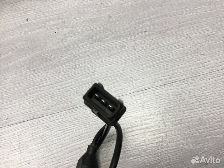 Датчик коленвала Audi A4
