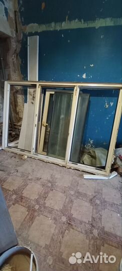 Окно б у трехстворчатое