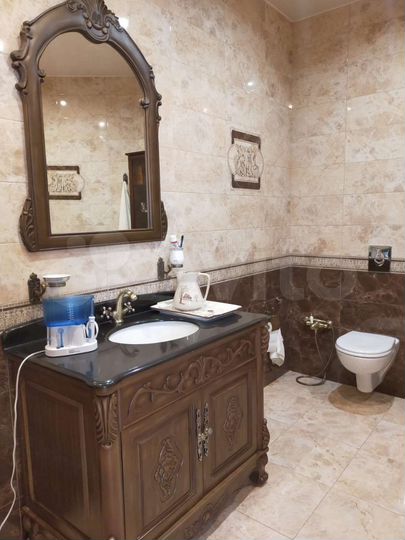 4-к. квартира, 191 м², 5/6 эт.