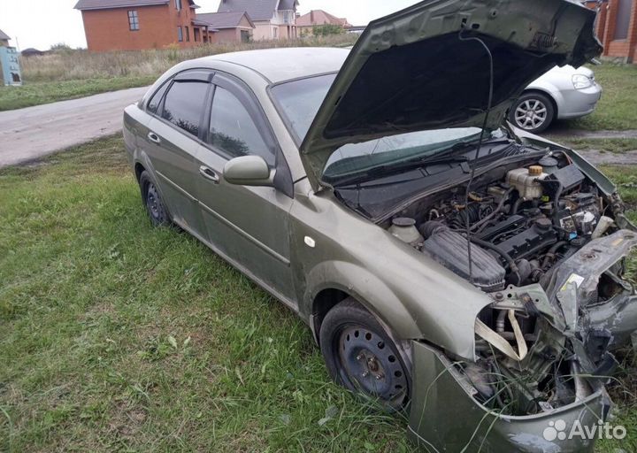 Chevrolet lacetti 1.6 Есть все Дeшeвo