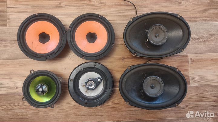 Динамики в торпедо Mercedes w201 E190