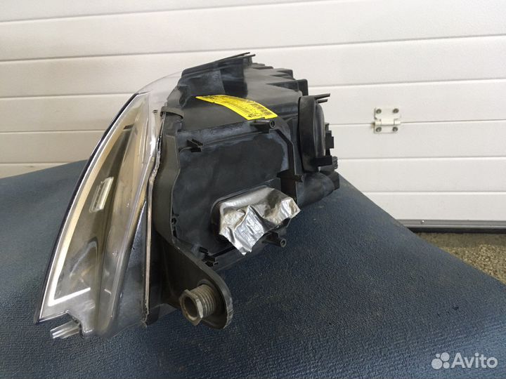 Фара правая volkswagen passat cc 3C8941752C