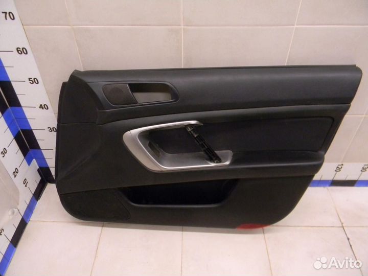 Обшивка двери передней правой Legacy Outback (B13)