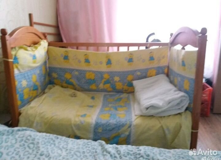 Продам детскую кроватку