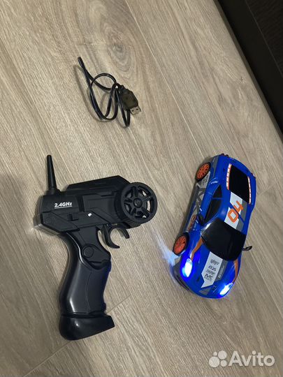 Машина на радиоуправлении для дрифта