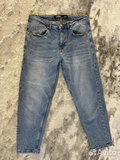 Джинсы